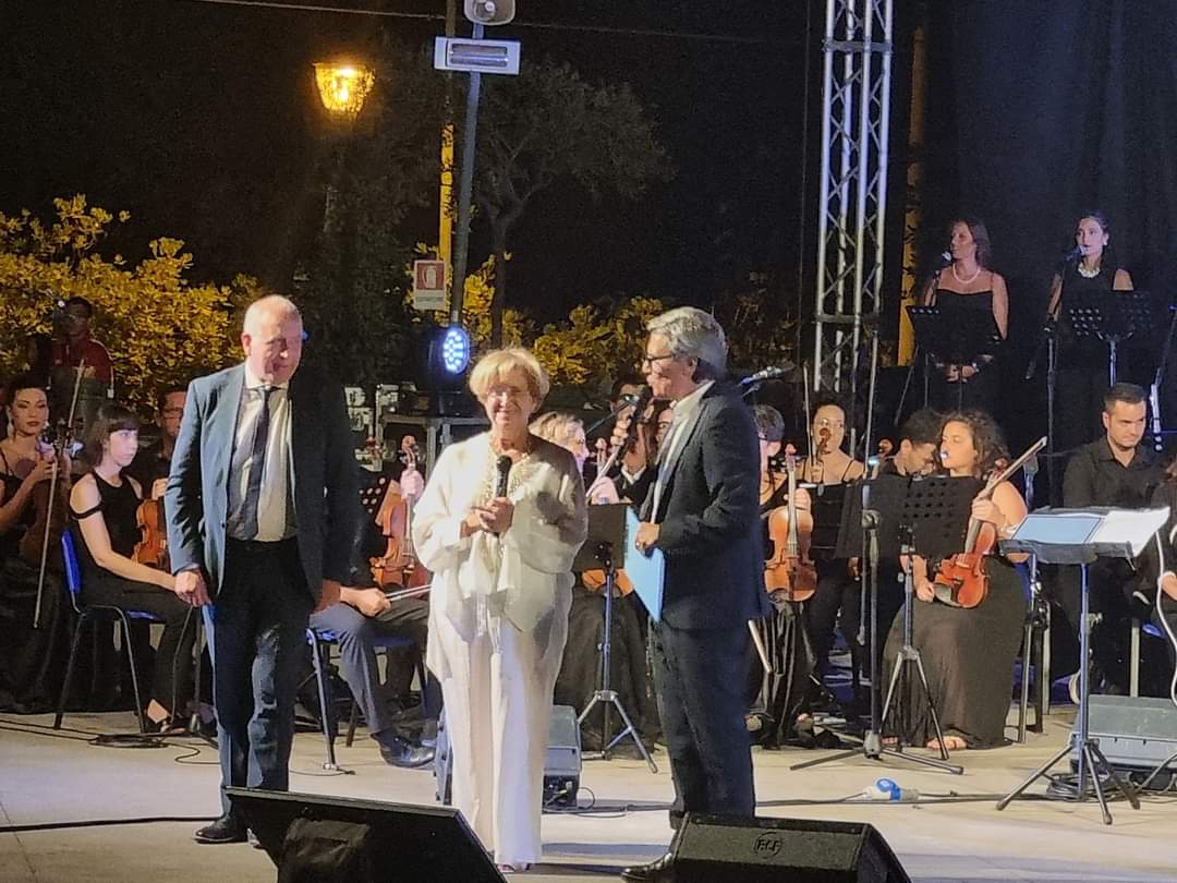 Straordinaria serata di valori e d'eccellenza in musica  per l’omaggio di Giovanni Caccamo e Leo Gassman a Battiato e Dalla. Presente S.E. il Prefetto di Catania Dott.ssa Librizzi